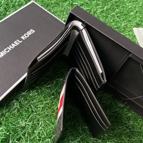 Michael Kors Boxed Signature 3 in 1 Bifold Wallet In Black / Flame Red - Picture 8 of 13